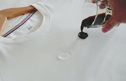 Fioboc Review for Men (Stain Proof Waterproof T-Shirt Worth Your Money?)