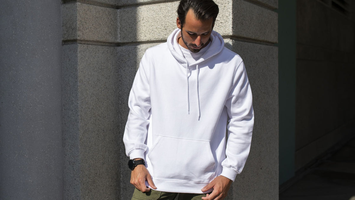 La diferencia entre una sudadera con capucha y una sudadera